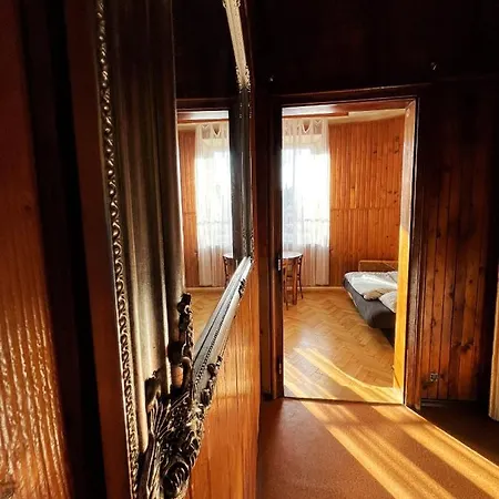 Studio Retro Next To The Market Square In Appartement *